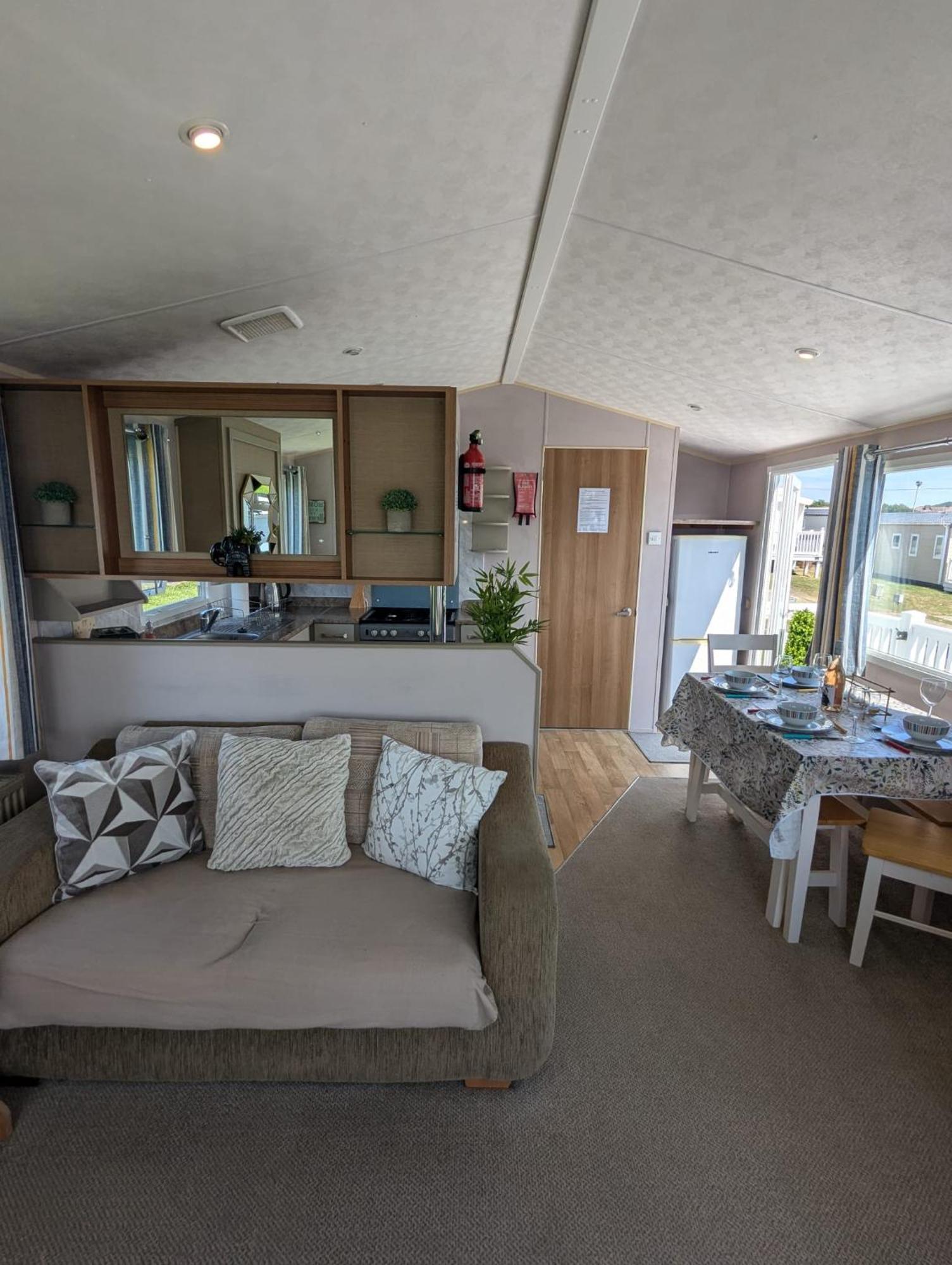 Lovely Family Dog Friendly Caravan On Littlesea Holiday Park Weymouth Haven Wyke Regis Εξωτερικό φωτογραφία